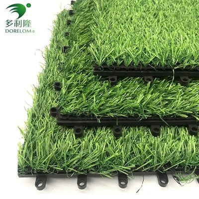 25-60mm ارتفاع تپه چمن مصنوعی کاشی های متقاطع با پشتیبان دو برابر PP NET PU