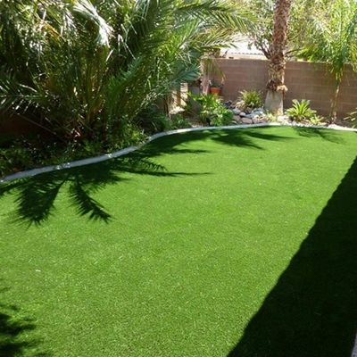 چمن مصنوعی با ظاهر طبیعی برای باغ و حیوانات خانگی 2m/4m*25m 3/8inch Guage