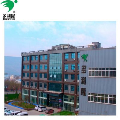 کف ورزش با چمن مصنوعی 15 میلی متری کف ورزش با چمن نشان داده شده